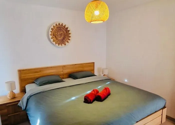 Tatta's Bijou Ground Floor